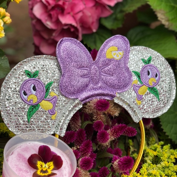 Meet your Posher, Allyson - Picture 1 of 1